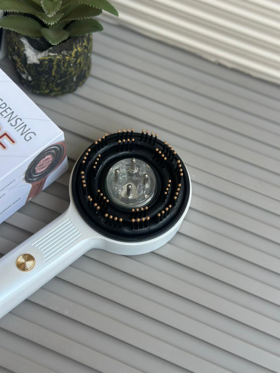 Oil Dispensing Massage Comb