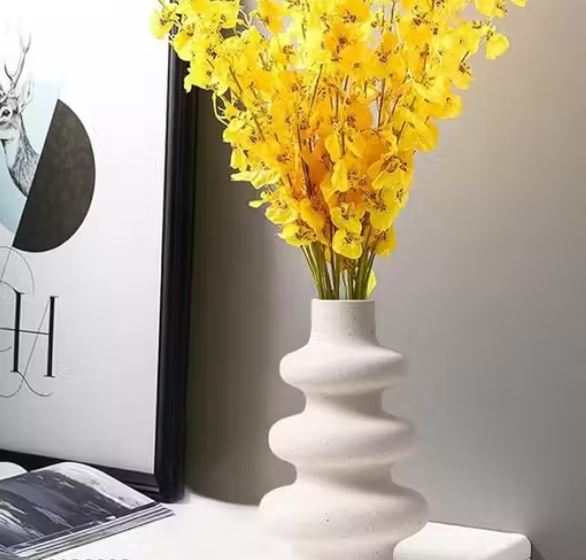 New Ceramics Wave Ring Vase (Pack Of 1, White)